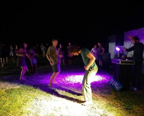 Embarquons, l'évènement radiodiffusé pour une journée de festivités à Coulon (79) : soirée DJ.