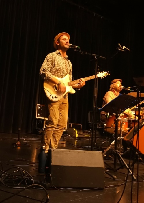 Le groupe Rocksteady Bears sur scène à Niort (79).